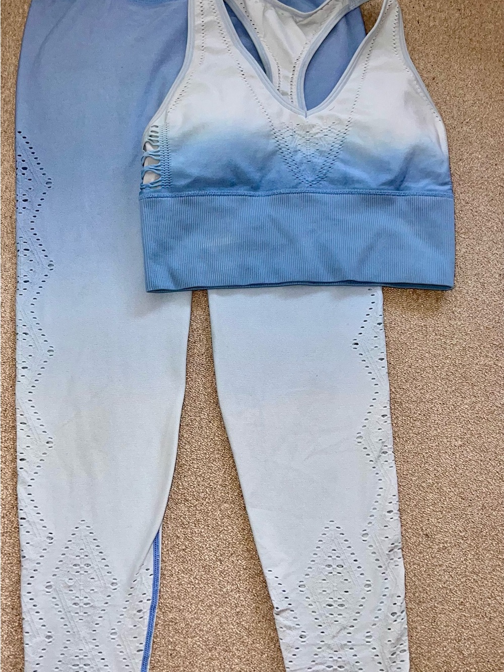 PINK SPORT Light Blue Ombre Seamless Sports Bra & Leggings Set small
